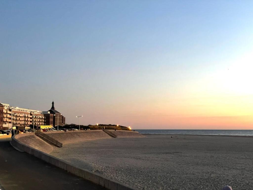 L'Alteia - L'Appartement Les Pieds Dans L'Eau Avec Place De Parking Prive Et Acces Direct A La Plage Berck Екстер'єр фото